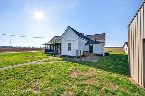 7120 N 250 E Columbus IN 47203