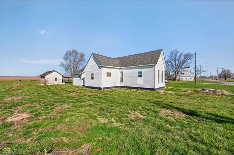 7120 N 250 E Columbus IN 47203