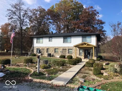 4258 N South Drive Quincy IN 47456