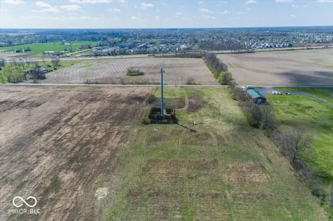 7716 W 200 N Greenfield IN 46140