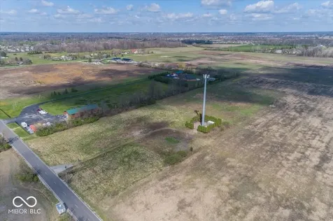 7716 W 200 N Greenfield IN 46140