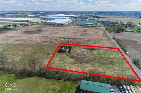7716 W 200 N Greenfield IN 46140