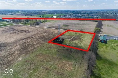 7716 W 200 N Greenfield IN 46140
