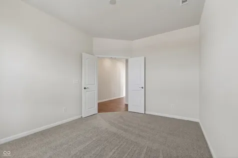 1305 Bugsy Place Avon IN 46123