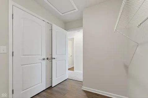 1305 Bugsy Place Avon IN 46123