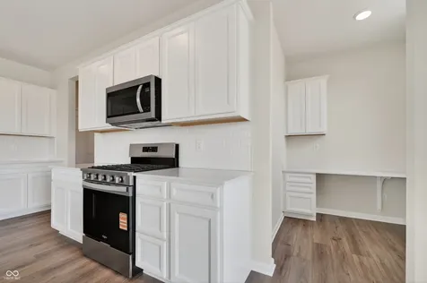 1305 Bugsy Place Avon IN 46123