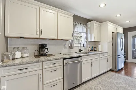 6880 W 100 N Greenfield IN 46140