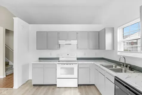 5234 Melbourne Road Indianapolis IN 46228