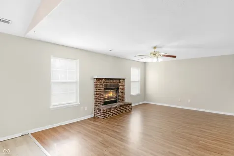 5234 Melbourne Road Indianapolis IN 46228