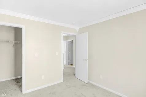 5234 Melbourne Road Indianapolis IN 46228