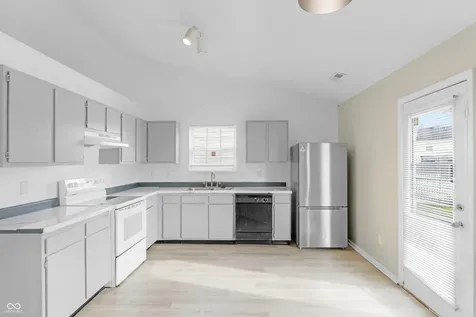 5234 Melbourne Road Indianapolis IN 46228