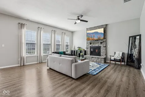 15123 Bentfield Court Fishers IN 46037