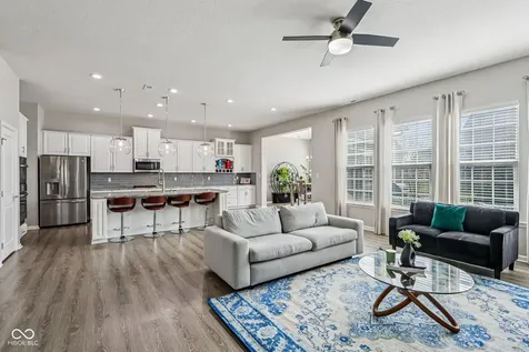 15123 Bentfield Court Fishers IN 46037