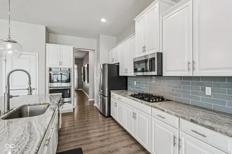 15123 Bentfield Court Fishers IN 46037
