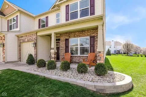1293 Blue Haven Way Greenwood IN 46143