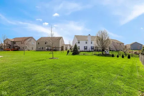 1293 Blue Haven Way Greenwood IN 46143