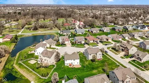1293 Blue Haven Way Greenwood IN 46143