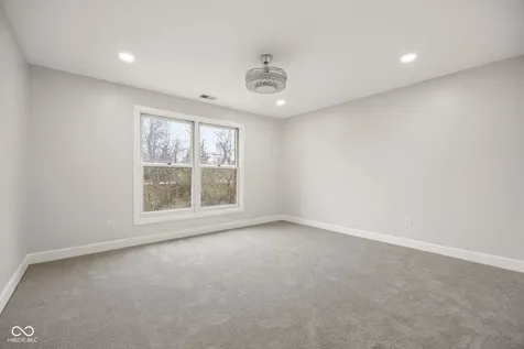 8650 Jaffa Court West Drive Indianapolis IN 46260