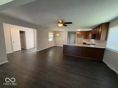 8238 E 11th Street Indianapolis IN 46219