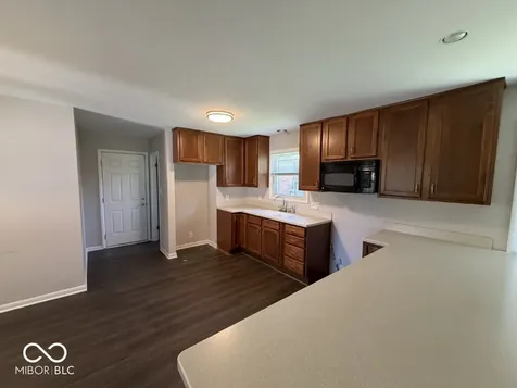 8238 E 11th Street Indianapolis IN 46219
