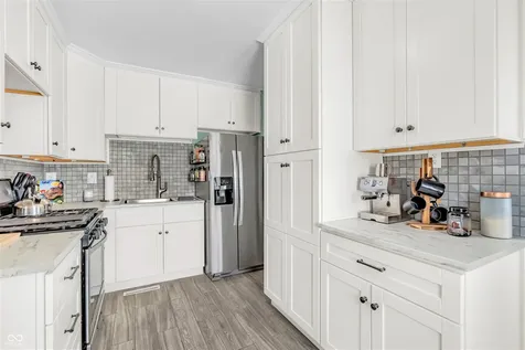 137 N 4th Avenue Beech Grove IN 46107