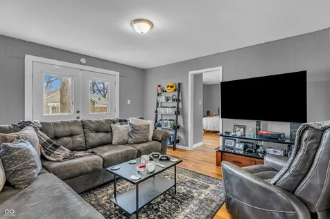 137 N 4th Avenue Beech Grove IN 46107