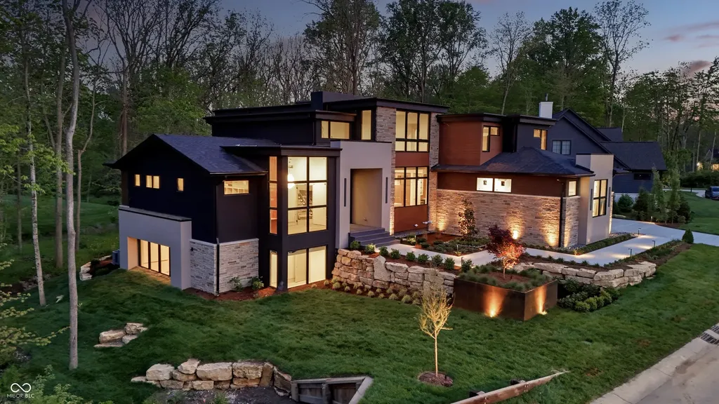 4435 Strathmore Lane Zionsville IN 46077