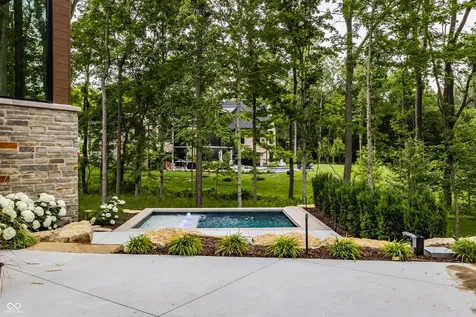 4435 Strathmore Lane Zionsville IN 46077