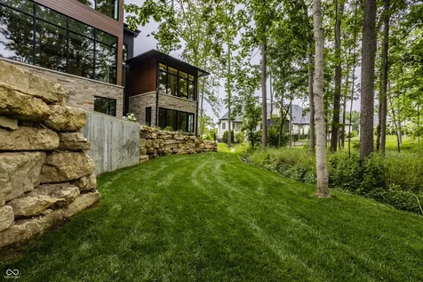 4435 Strathmore Lane Zionsville IN 46077