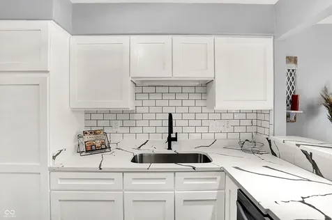 9583 Bay Vista West Drive Indianapolis IN 46250