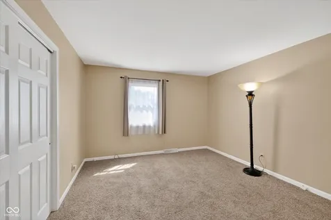 2430 Westline Drive Columbus IN 47203
