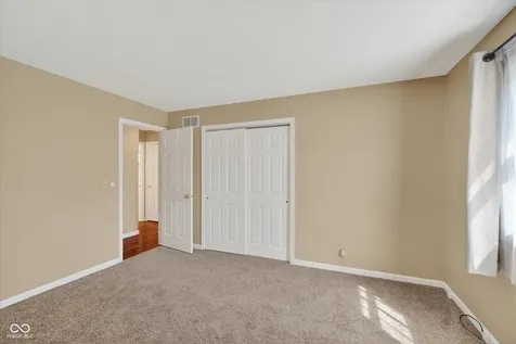 2430 Westline Drive Columbus IN 47203