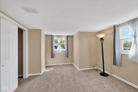 2430 Westline Drive Columbus IN 47203