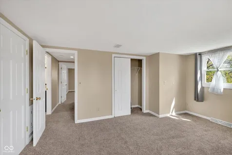 2430 Westline Drive Columbus IN 47203
