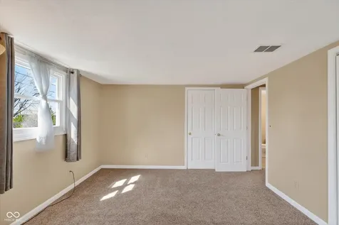 2430 Westline Drive Columbus IN 47203