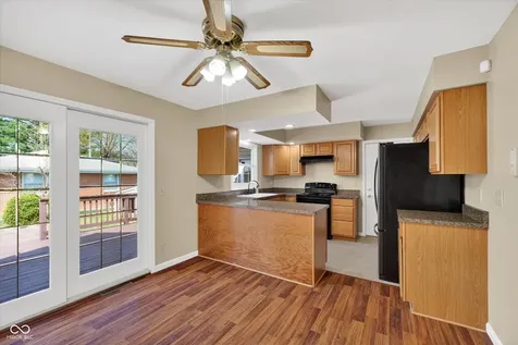 2430 Westline Drive Columbus IN 47203