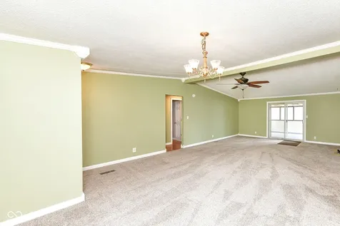 25 Myrenia Avenue Ingalls IN 46048