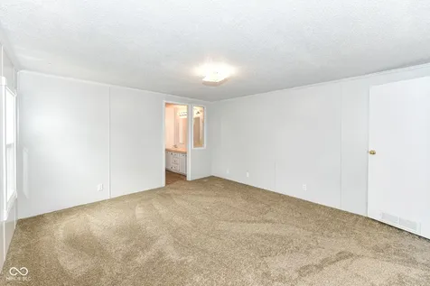 25 Myrenia Avenue Ingalls IN 46048