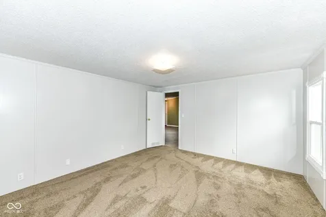 25 Myrenia Avenue Ingalls IN 46048