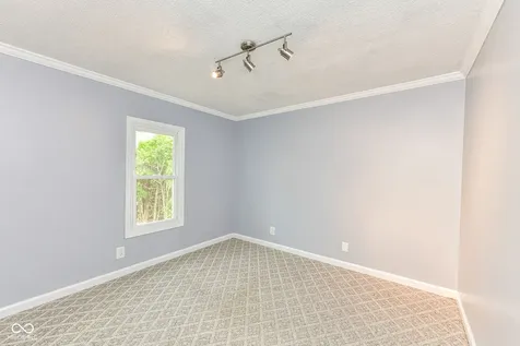 25 Myrenia Avenue Ingalls IN 46048