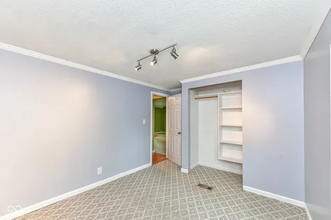 25 Myrenia Avenue Ingalls IN 46048