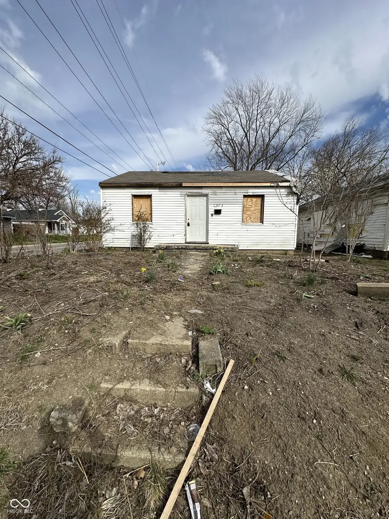 2973 N Chester Avenue Indianapolis IN 46218