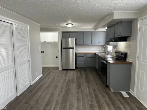 9306 Granville Lane Indianapolis IN 46229