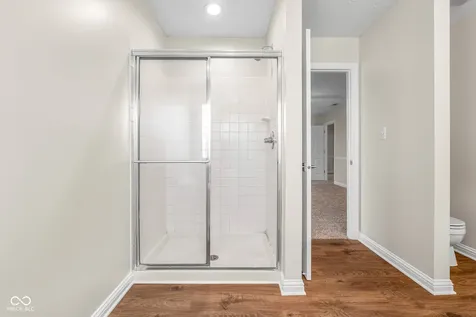 1911 St James Place Columbus IN 47201