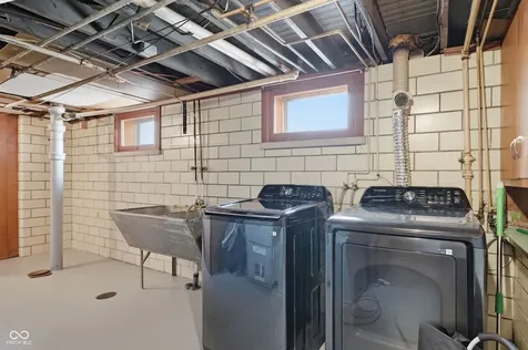 2502 S Delaware Street Indianapolis IN 46225