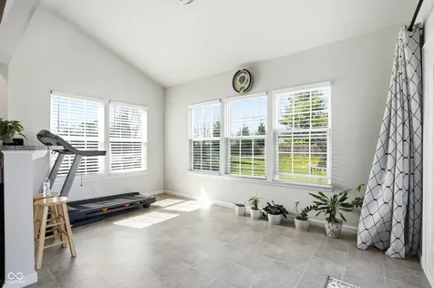 516 Dietz Drive Greenwood IN 46143