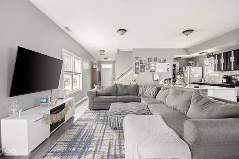2038 N College Avenue Indianapolis IN 46202