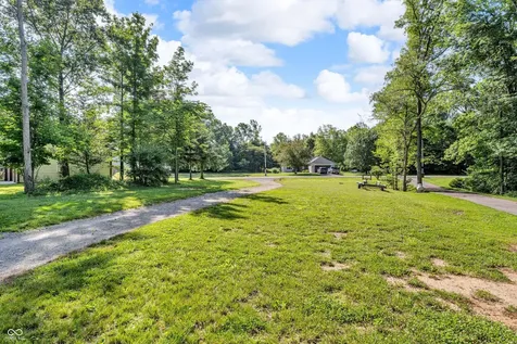 656 Jefferson Valley Coatesville IN 46121