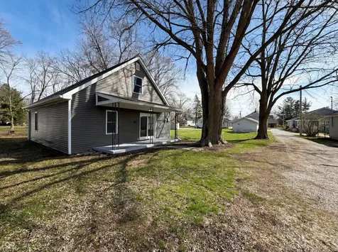 740 1/2 N Main Street Tipton IN 46072