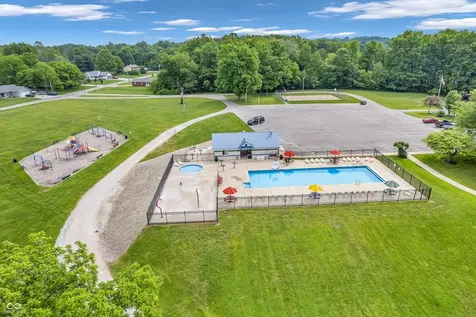 656 Jefferson Valley Coatesville IN 46121